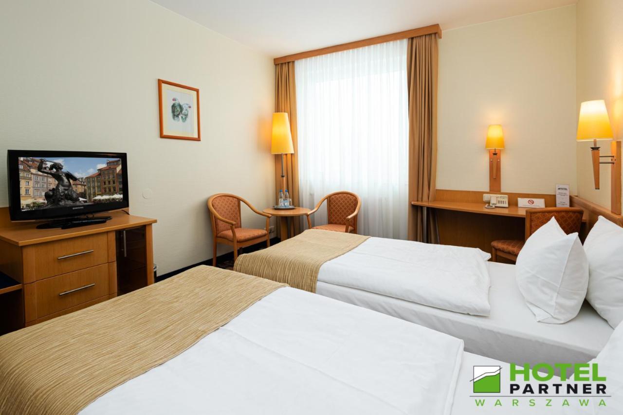 Hotel Partner Warschau Buitenkant foto