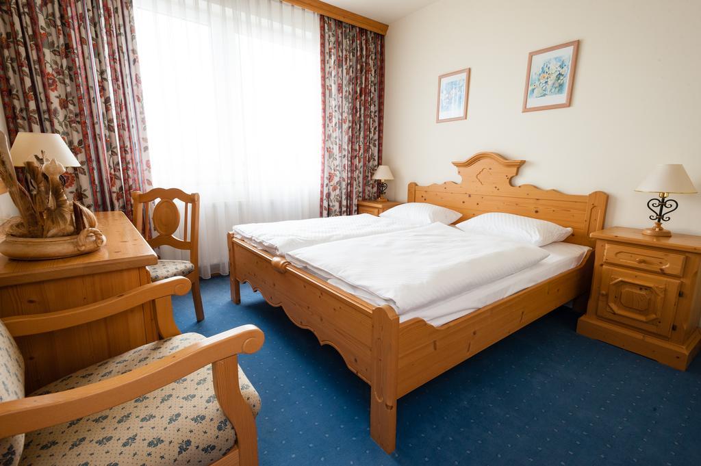 Hotel Partner Warschau Buitenkant foto