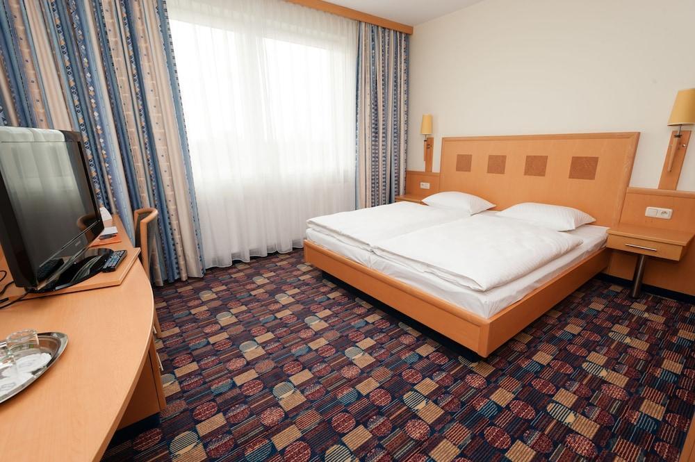 Hotel Partner Warschau Buitenkant foto